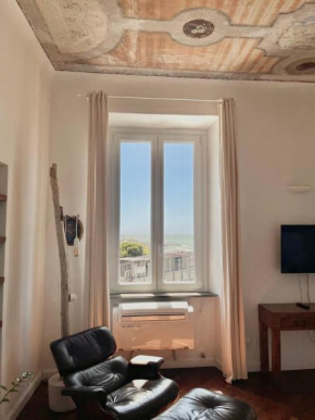 THE SUNSHINE LOFT